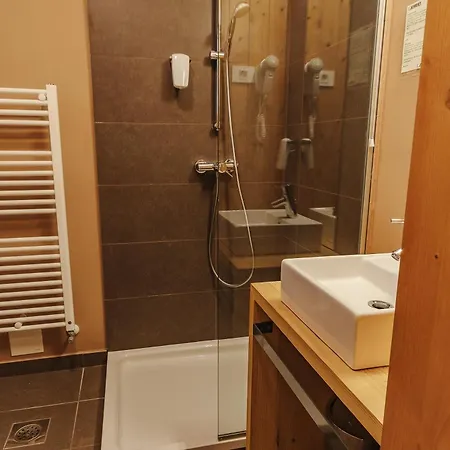 Jelka Pokljuka 3* Goreljek