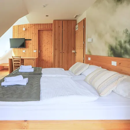 Jelka Pokljuka Goreljek