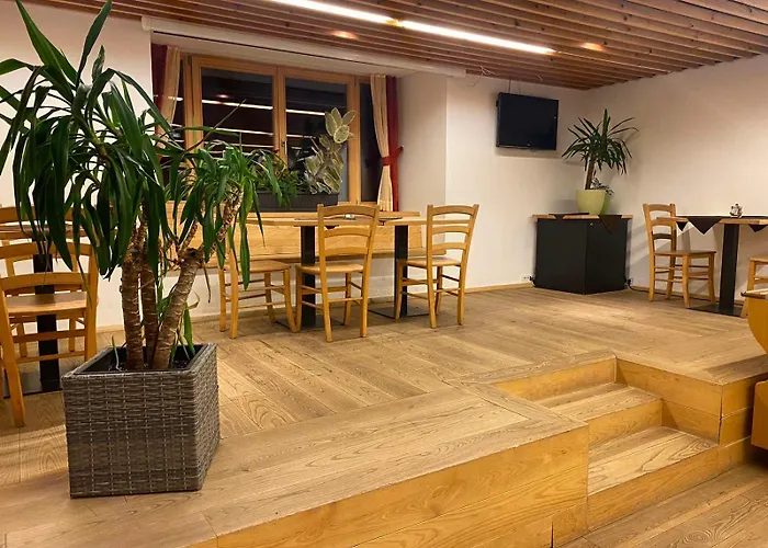 伯祖卡耶尔卡酒店 Goreljek