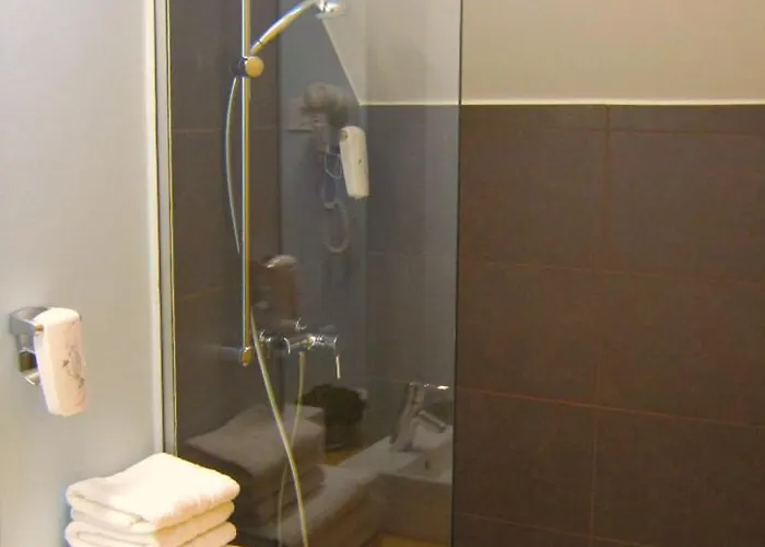 伯祖卡耶尔卡酒店 酒店 3*