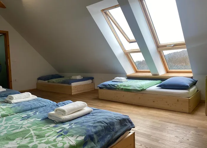 伯祖卡耶尔卡酒店 酒店 Goreljek